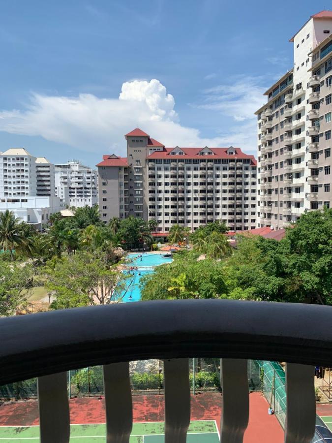 Port Dickson Glory Beach Resort Apartment 5Pax 3Br Zewnętrze zdjęcie
